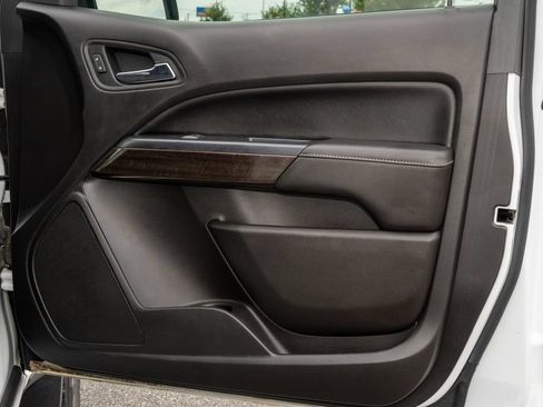 Used 2018 GMC Canyon SLE RWD image 11