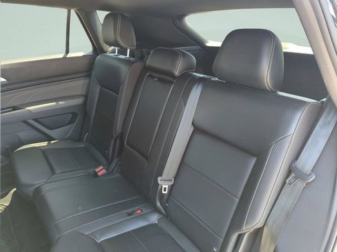 Used 2021 Volkswagen Atlas Cross Sport SEL FWD image 23