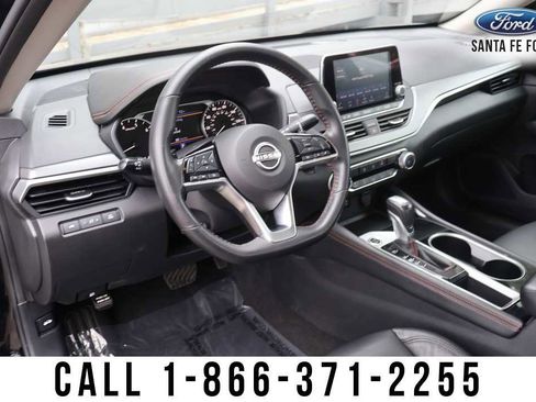 Used 2024 Nissan Altima 2.5 SR image 9