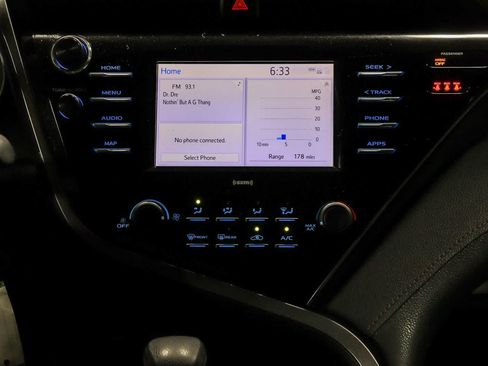 Used 2020 Toyota Camry LE FWD image 14