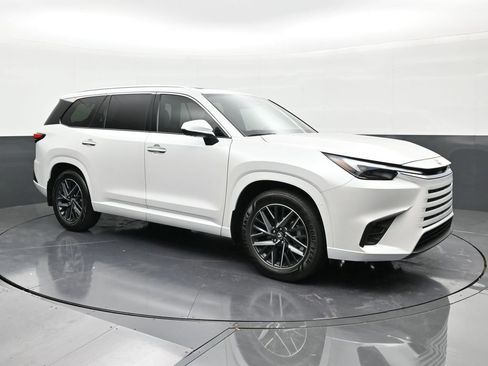 Used 2025 Lexus TX 350 AWD w/ Technology Package image 7