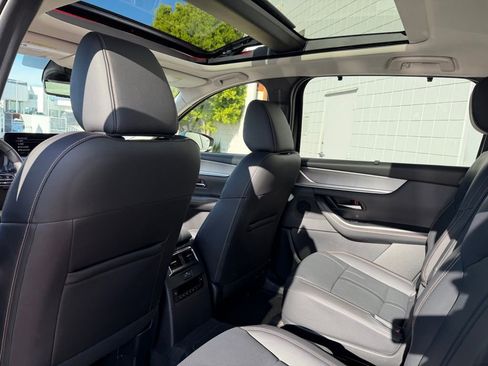 New 2026 MAZDA CX-90 3.3 Turbo w/ Premium Sport Pkg image 18