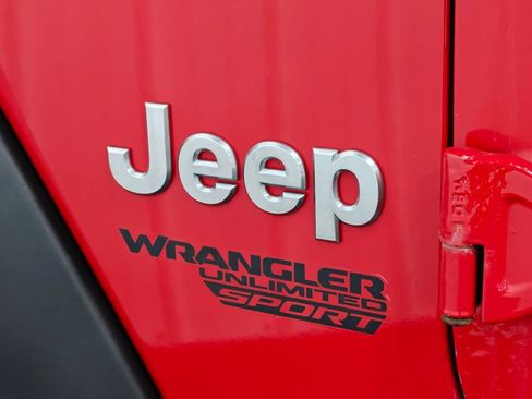 Used 2018 Jeep Wrangler Unlimited Sport S AWD/4WD image 42