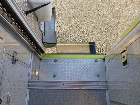 Used 2006 GMC Sierra 3500 SLE w/ Heavy-Duty Power Package image 54