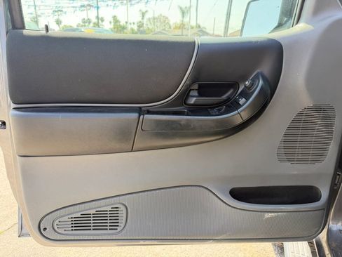 Used 2010 Ford Ranger XL image 9