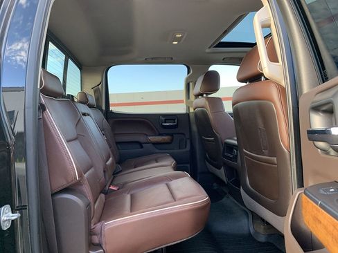 Used 2015 Chevrolet Silverado 3500 High Country image 31