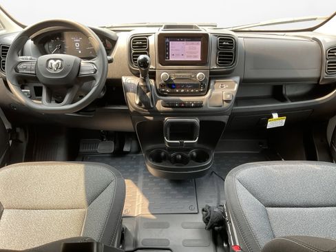 Used 2025 RAM ProMaster 2500 w/ Convenience Group image 6