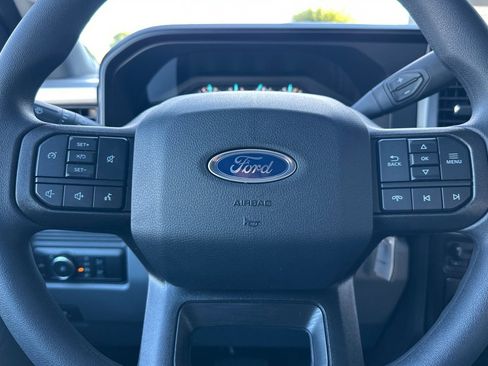 New 2026 Ford F250 XL w/ XL Chrome Package image 21