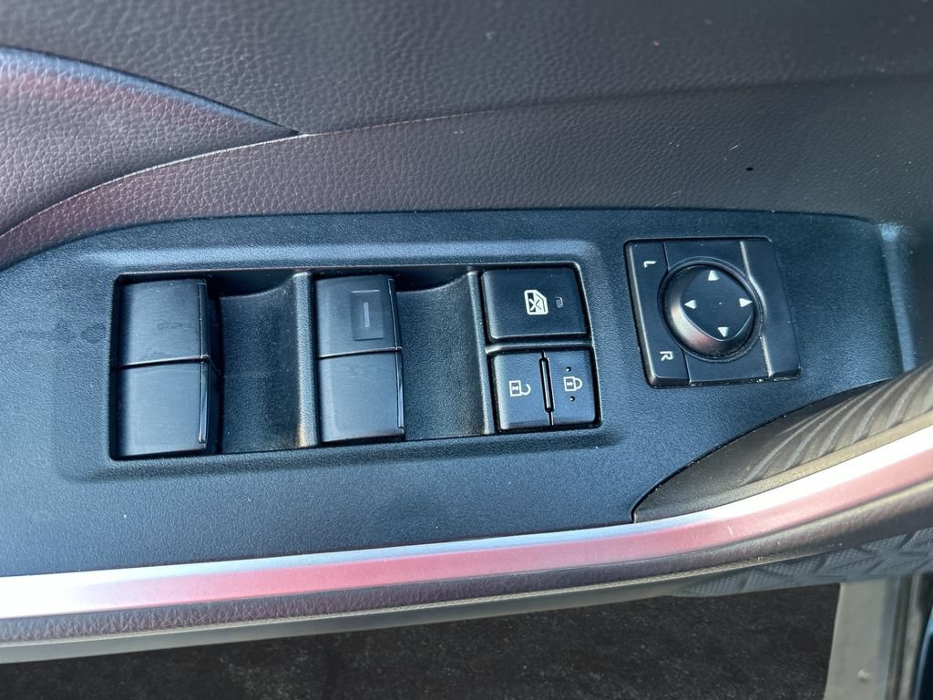 Used 2025 Toyota RAV4 LE FWD image 12