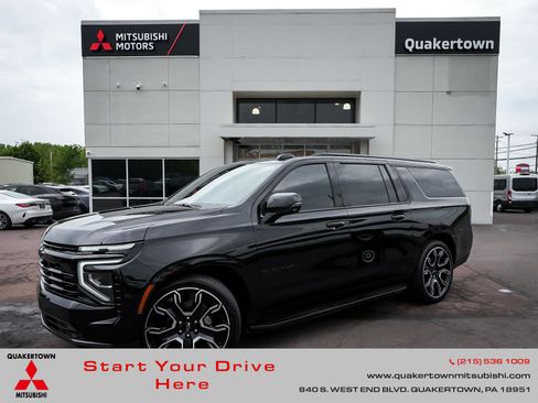 Used 2026 Chevrolet Suburban RST w/ RST Capability Package AWD/4WD image 1