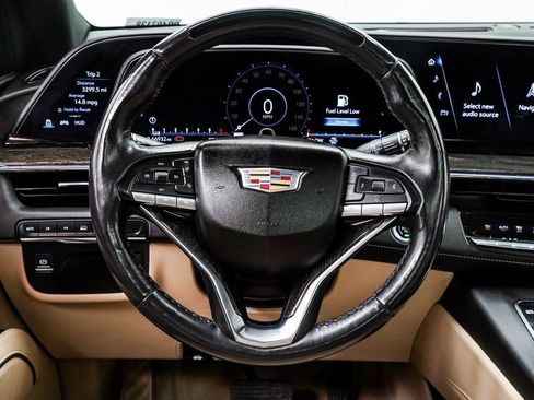 Used 2023 Cadillac Escalade ESV Premium Luxury image 18