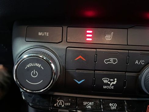Used 2023 Dodge Durango GT w/ Blacktop Package AWD/4WD image 32