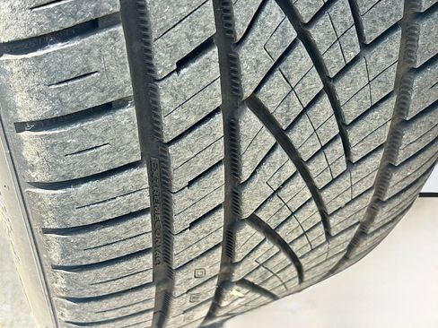 Used 2019 Jaguar F-TYPE R image 37