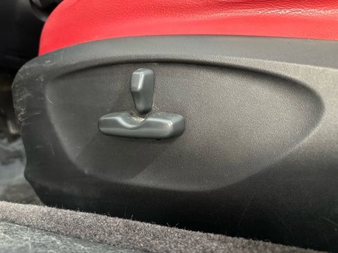 Used 2005 Subaru Outback 2.5i image 20