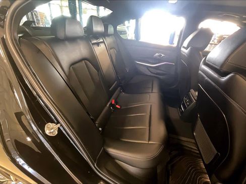 Certified 2022 BMW 330i Sedan w/ Premium Package image 18