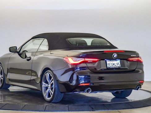 Certified 2023 BMW 430i Convertible w/ Premium Package image 2
