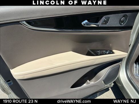 Certified 2023 Lincoln Nautilus Reserve w/ Equipment Group 201A AWD/4WD image 13