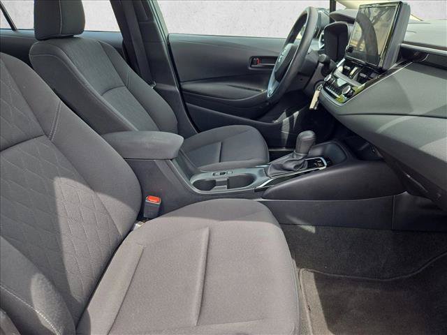 Used 2025 Toyota Corolla LE FWD image 20