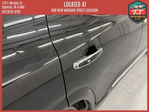 Used 2020 GMC Acadia Denali w/ Denali Ultimate Package AWD/4WD image 24