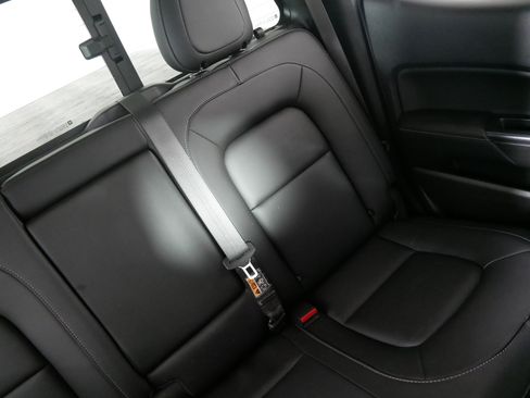 Used 2022 GMC Canyon Elevation w/ Elevation Premium Package AWD/4WD image 14