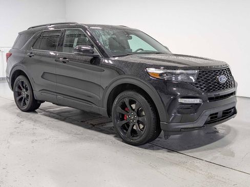 Used 2022 Ford Explorer ST w/ ST Street Pack AWD/4WD image 6