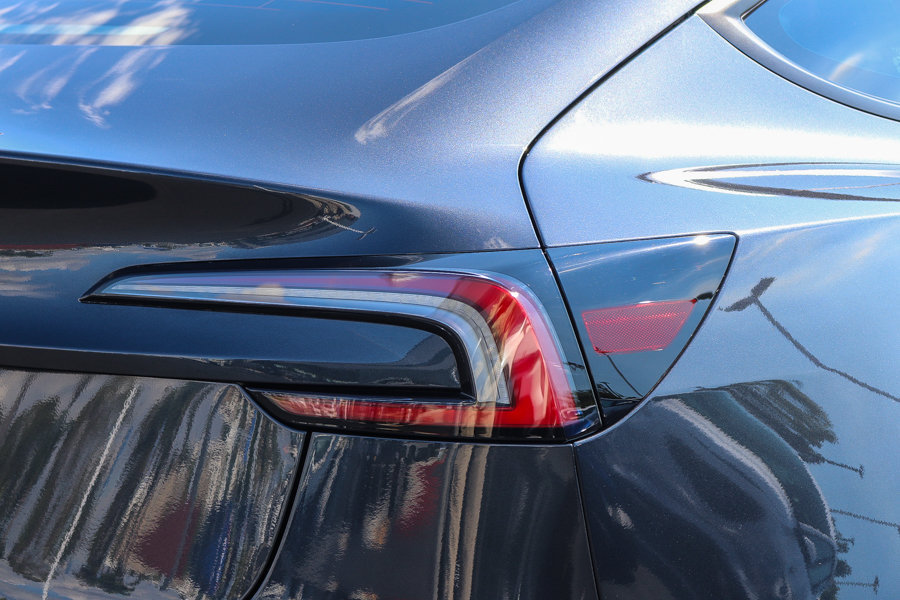 Used 2025 Tesla Model 3 Long Range RWD image 9