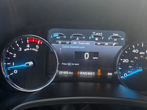 Used 2019 Ford F350 Lariat w/ Chrome Package image 17