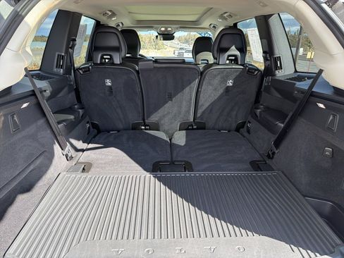 Used 2024 Volvo XC90 B5 Core w/ Protection Package Premier image 26