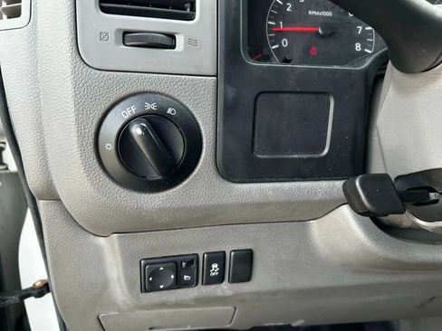 Used 2016 Nissan NV 2500 S w/ Power Package RWD image 12