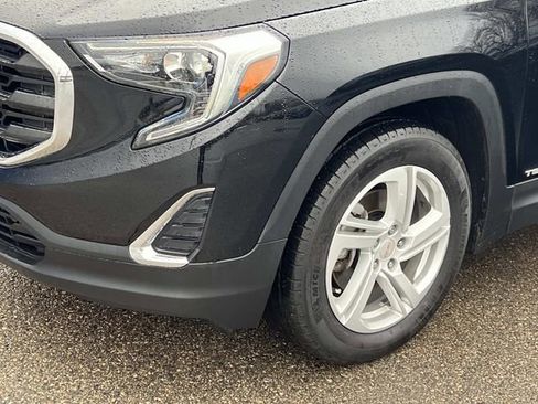 Used 2019 GMC Terrain SLE w/ Driver Convenience Package image 9