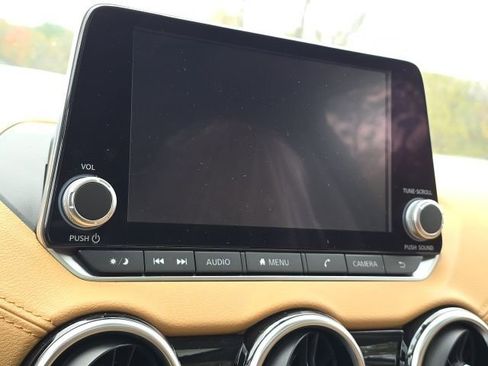 New 2025 Nissan Sentra SV w/ SV Premium Package image 8