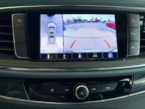 Used 2024 Buick Enclave Essence w/ Experience Buick Package FWD image 22