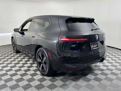 Used 2024 BMW iX xDrive50 w/ Sport Package AWD/4WD image 7