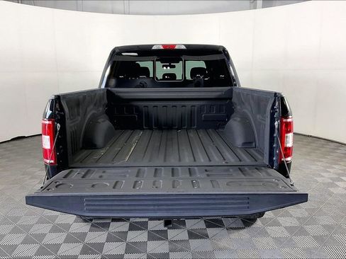 Used 2018 Ford F150 XLT w/ Equipment Group 302A Luxury AWD/4WD image 38
