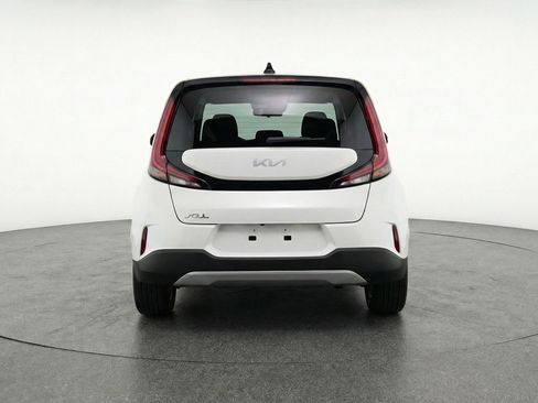 Used 2025 Kia Soul LX w/ LX Technology Package image 7