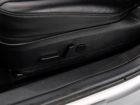 Used 2018 Tesla Model 3 Mid Range image 37