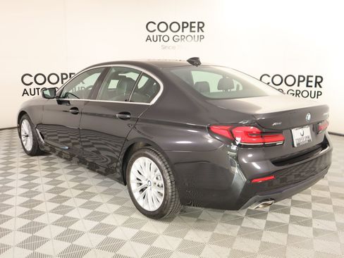 Used 2022 BMW 530i xDrive w/ Premium Package image 24