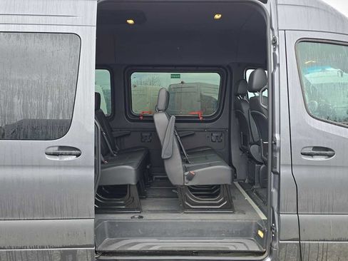 Used 2025 Mercedes-Benz Sprinter 2500 image 14