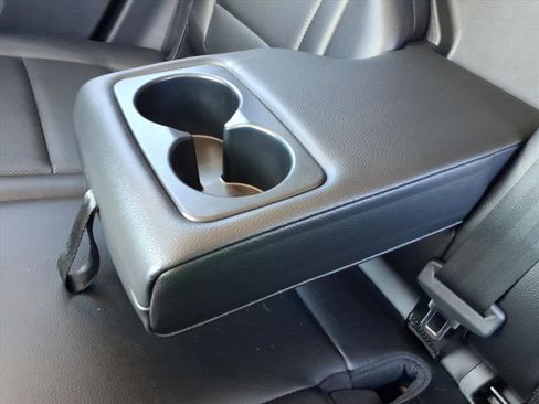 Used 2022 Ford Escape SEL image 36