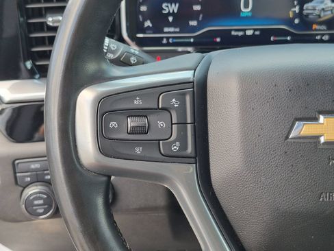 Used 2023 Chevrolet Silverado 1500 LT AWD/4WD image 18