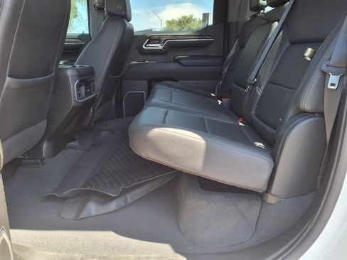Used 2023 Chevrolet Silverado 1500 LTZ AWD/4WD image 16