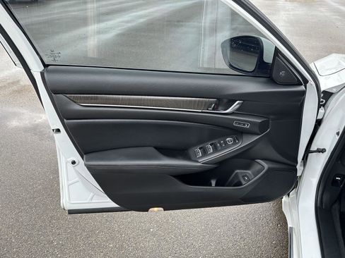 Used 2022 Honda Accord Touring image 20