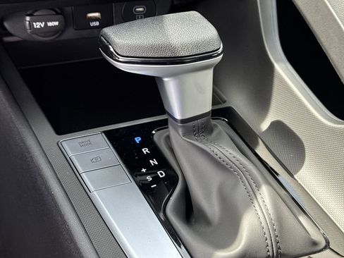 New 2026 Hyundai Elantra Sport FWD image 17
