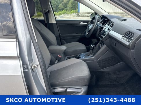Used 2020 Volkswagen Tiguan S image 13