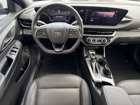 Used 2024 Buick Envista Sport Touring w/ Convenience I Package image 8