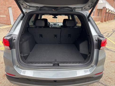 Used 2024 Chevrolet Equinox RS FWD image 7