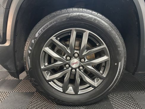 Used 2017 GMC Acadia SLT image 37