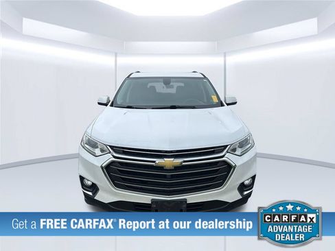 Used 2019 Chevrolet Traverse LT w/ LT Premium Package FWD image 3