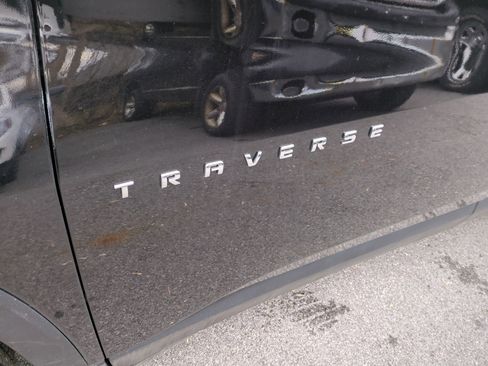 Certified 2023 Chevrolet Traverse LS w/ Safety Package image 31