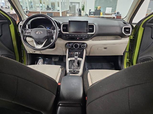 Used 2021 Hyundai Venue SEL FWD image 9